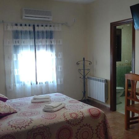Hostal La Encina El Real de la Jara 外观 照片