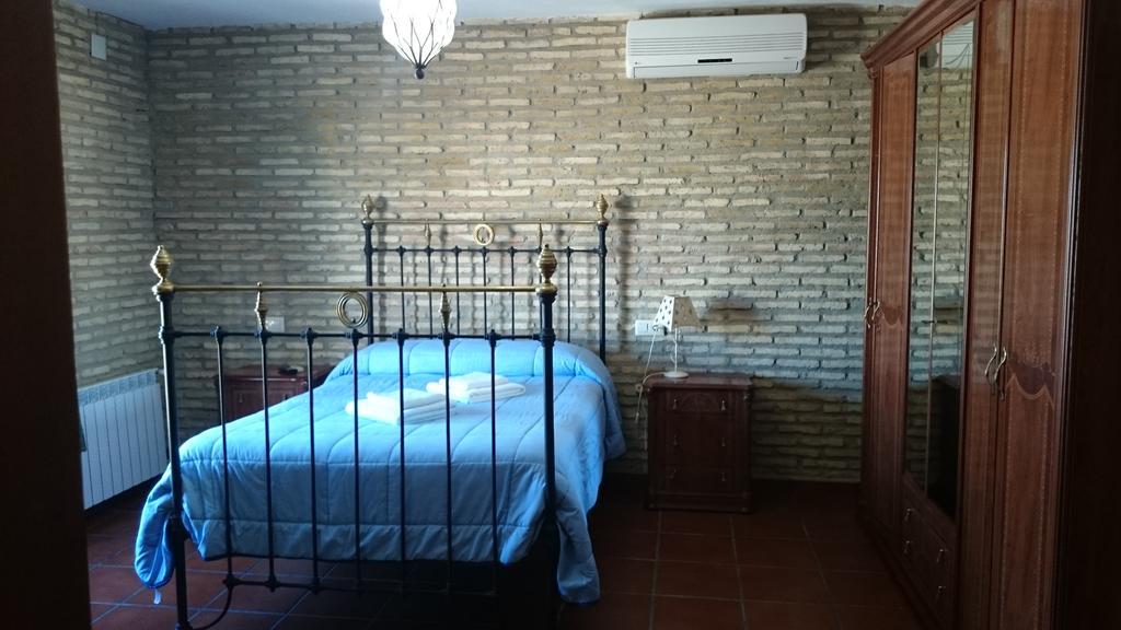 Hostal La Encina El Real de la Jara 外观 照片