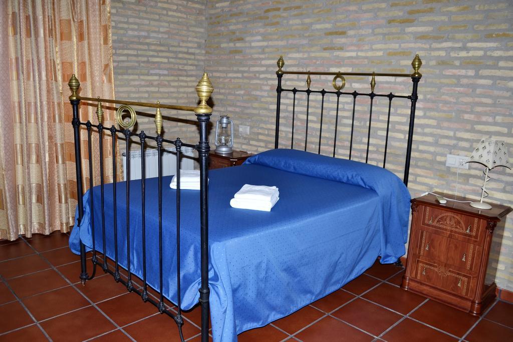 Hostal La Encina El Real de la Jara 外观 照片