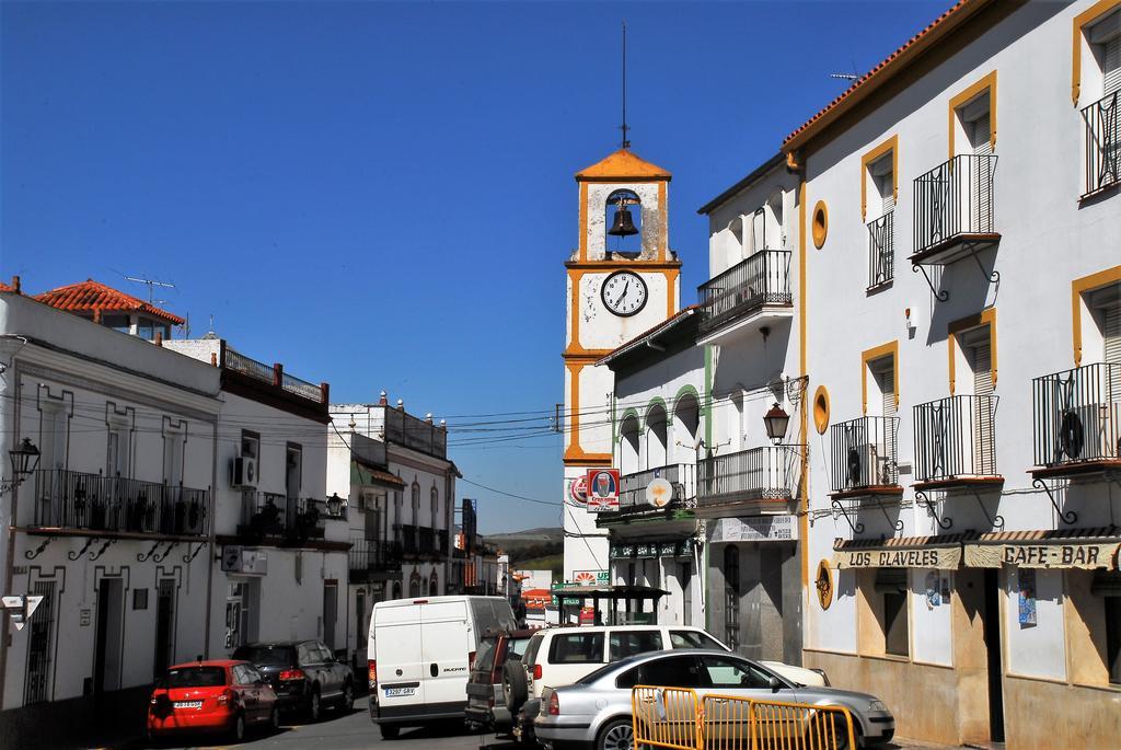 Hostal La Encina El Real de la Jara 外观 照片