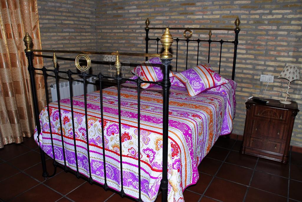 Hostal La Encina El Real de la Jara 外观 照片